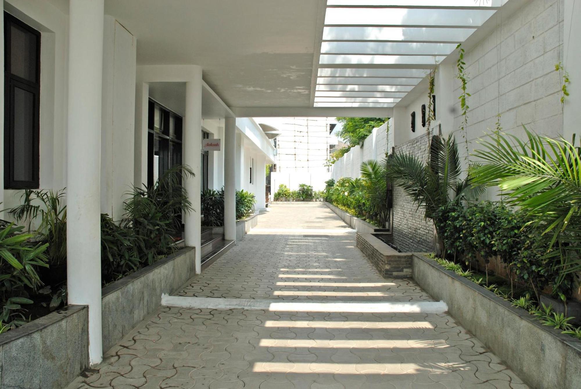 Arpanaa Hotel Tiruvannāmalai Exteriér fotografie