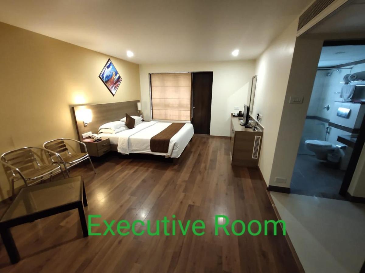 Arpanaa Hotel Tiruvannāmalai Exteriér fotografie